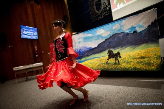 MEXICO-MEXICO CITY-CHINESE BRIDGE-LANGUAGE COMPETITION 