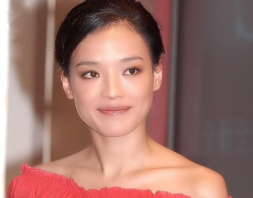 舒淇改国籍事件惹众怒 舒淇三圾电影艳星到文