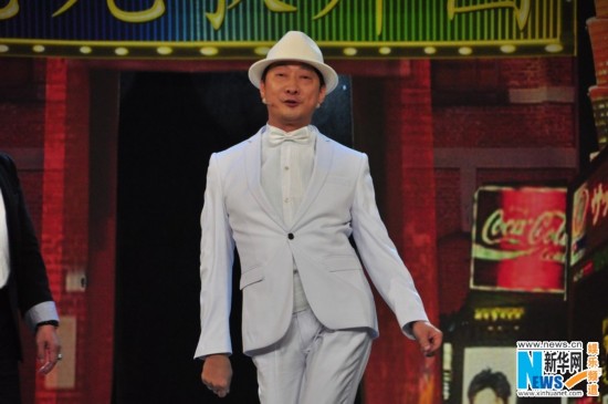 《欢乐喜剧人》最新一期:沈腾演老太太 贾玲化