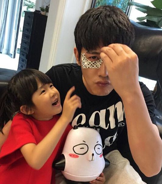 陆毅被女儿嫌弃有皱纹贴眼膜 贝儿荣升 小情人