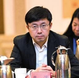 中统部如何培训大V:教师高配 政协副主席授课