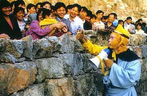 唐僧与女儿国国王再聚首 揭西游记罕见幕后照