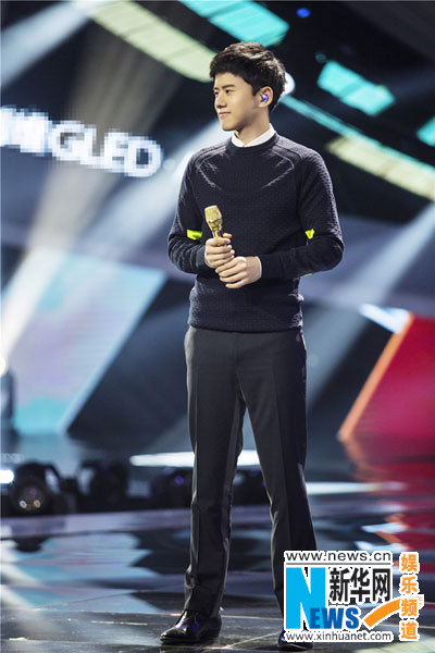 张杰当导师苛求自我 大方调侃泰语才能