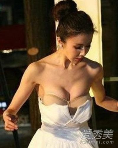 巩新亮柳岩章子怡 盘点挤胸过猛太雷人的女明星