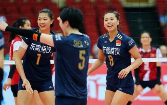 女排亚锦赛郎平锻炼新人 平均年龄仅22岁