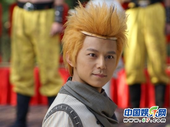 经典影视剧主演爱搞笑 唐嫣斗鸡眼PK孙俪松鼠