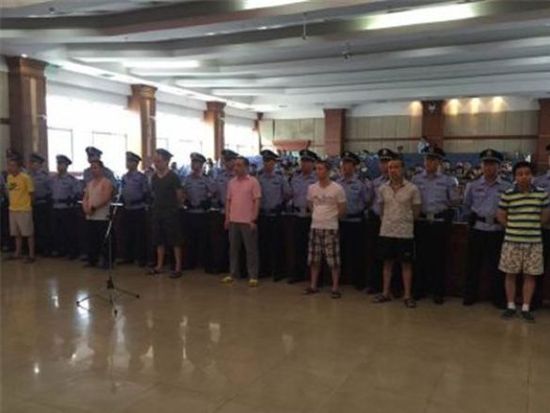 郑州皇家一号招募小姐4500人 设绿牌小姐必须