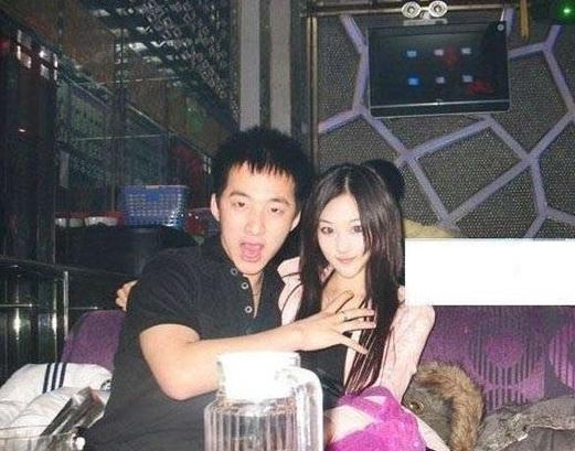 张馨予自曝感情生活 私密艳照黑历史再曝光盘女星荒诞往事