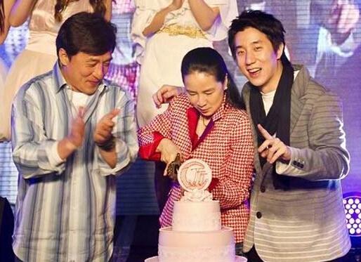 黄圣依为杨子生两子无名分 隐婚明星刘德华成