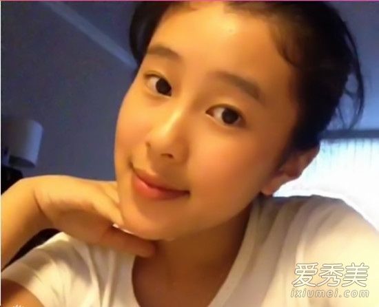 杨子12岁女儿照片曝光 与母亲远走加拿大