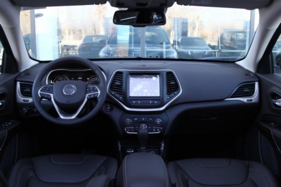 Jeepɹ 2014 2.4L AT