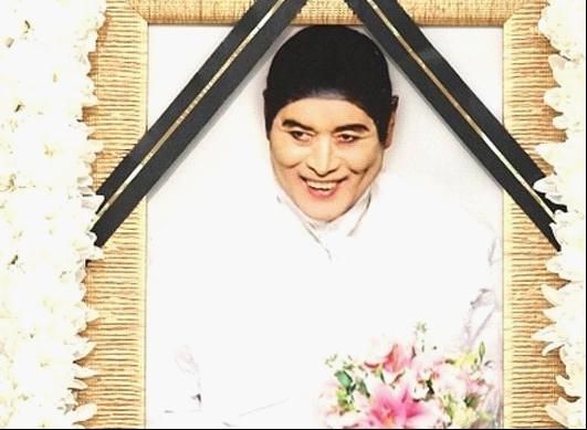 张国荣姚贝娜梅艳芳李小龙 十大明星葬礼照令