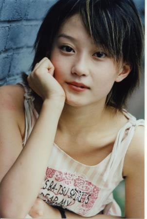 关婷娜穿泳装视频_本山十大美女徒弟盘点黄圣依最美艳关婷娜最