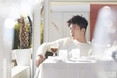 井柏然自曝不喜欢郑爽 初恋照片曝光(图)