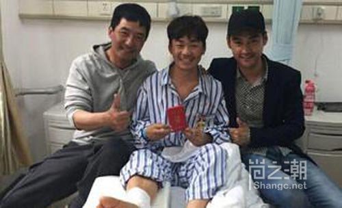 《真正男子汉》最新一期王宝强受伤 网友关心