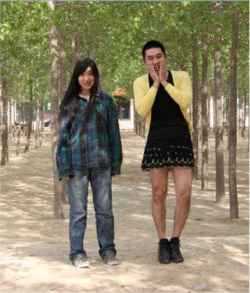 河南工大学生玩男女换装 盘点往年反串搞笑照