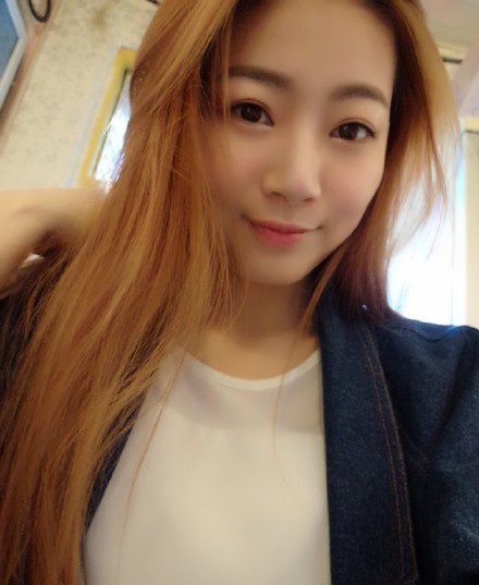 芜湖<em>妹子</em>逆天大<em>长腿</em> 腿长1.15米破世界纪录--安