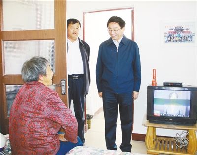 白玉刚深入伊旗调研 十个全覆盖工程和文化旅