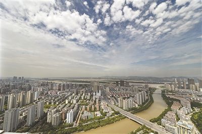 暴雨过后天气转晴 南京迎来“水晶天”