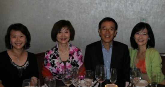 归亚蕾晒与老公合影庆结婚50周年两个人变十个人3