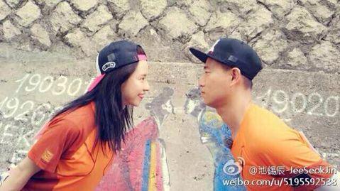 runningman中big bang穿越时光 gary宋智孝周一情侣甜蜜