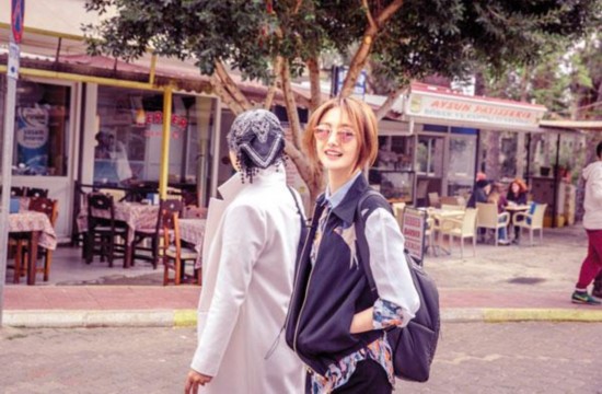 许晴呛声郑爽与宁静 揭两季许晴招黑内幕--人民