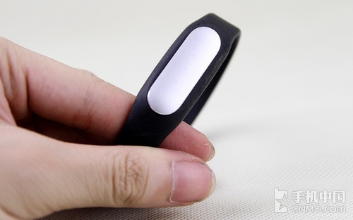 小米手环、咕咚手环 热门智能手环横评(图)