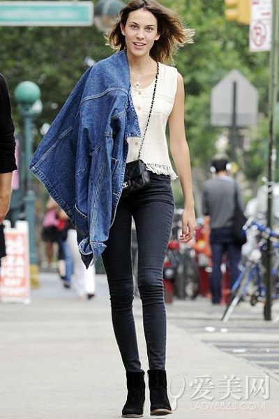  Alexa Chung�����J���� �q�j������ЧA�f 
