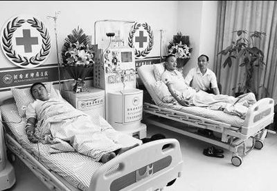 河南首次采集造血干细胞运往美国荷兰