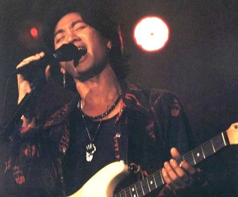 黄家驹53岁冥诞 追忆往昔光辉岁月的精彩瞬间