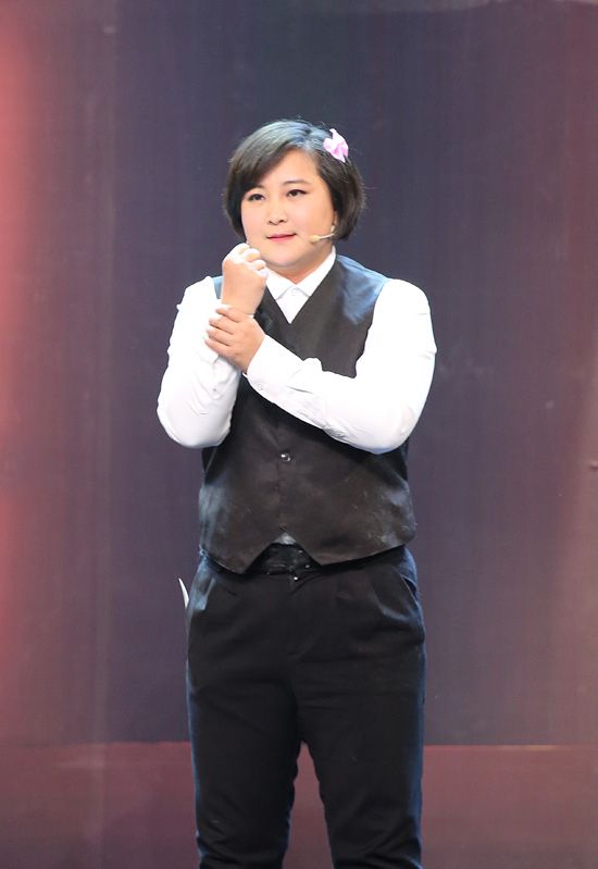 《欢乐喜剧人》本周预告:贾玲成立斧头帮 救初