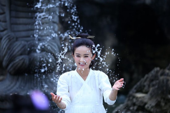 赵丽颖《花千骨》展灵动演技 人气再度飙高