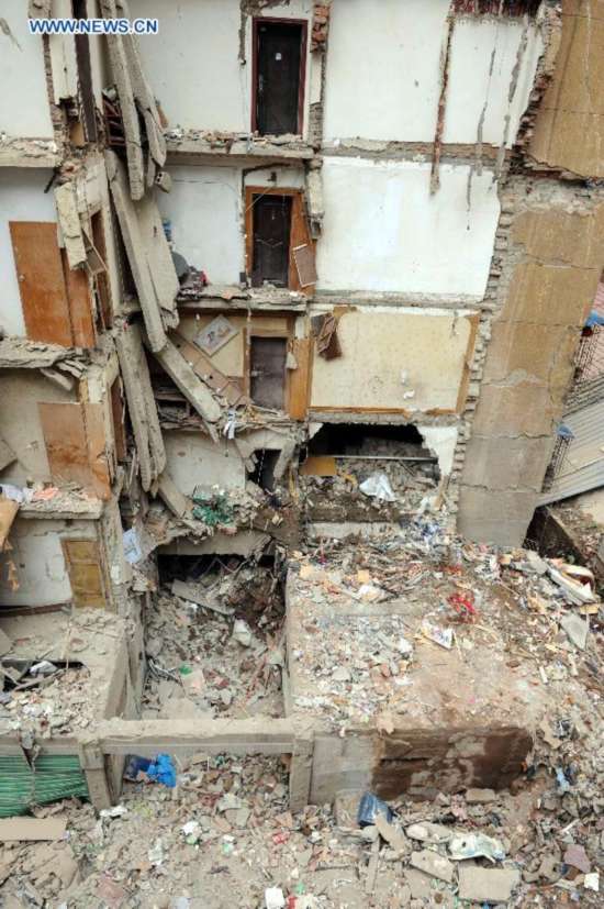 Photo taken on June 15, 2015 shows the site of building collapse in Zunyi, southwest China's Guizhou Province. 