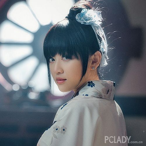 쮦