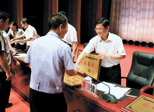 鸣县召开2012-2014年创建全国文明城市工作总