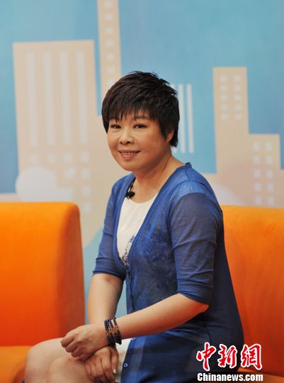 于丹谈孝敬:对爸爸妈妈有好神色爱爸爸妈妈和爱孩儿同样