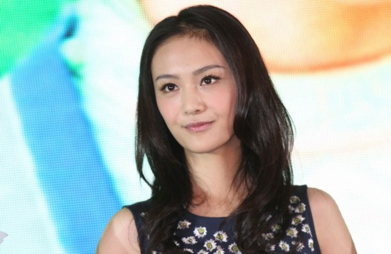 新偶像:郑爽曾为张翰整容却分手 与井柏然传绯