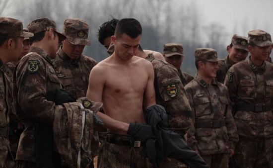 《真正的男子汉》pk:王宝强成功索吻欧豪--重庆视窗--人民网