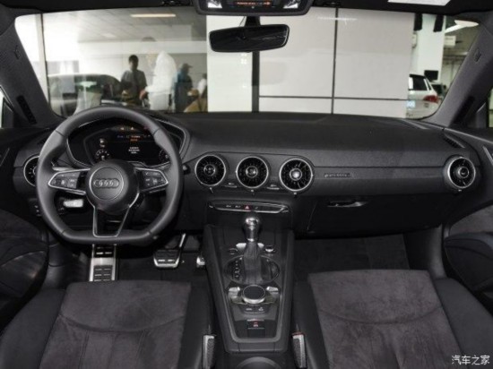 µ() µTT 2015 TT Coupe 45 TFSI quattro 