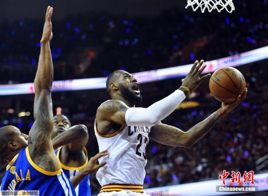 NBA总决赛勇士客场胜骑士 再夺总冠军