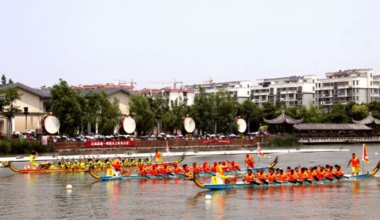 当涂县第六届龙舟锦标赛擂响战鼓