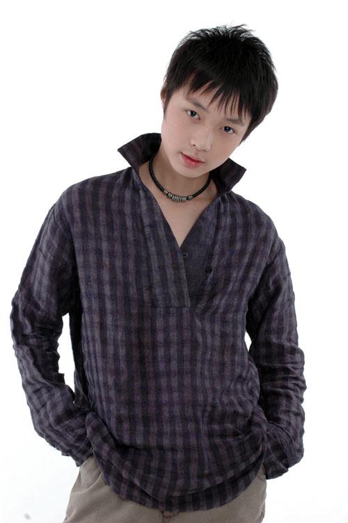 张艺兴为包贝尔推荐发型师(图)