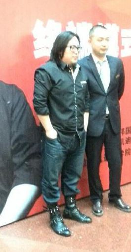 高晓松也瘦过!晒与妹妹17年前青涩照认不出