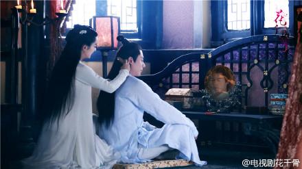 骨今晚剧透:霓漫天大战花千骨 小骨终入长留白