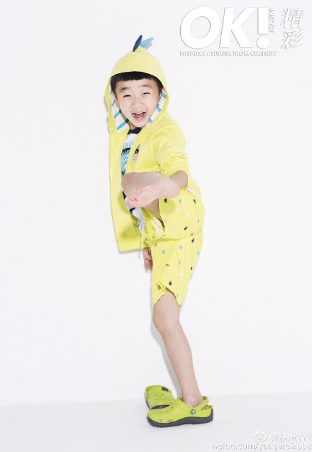 杨阳洋王诗龄相聚上演女总裁小鲜肉 萌娃多照