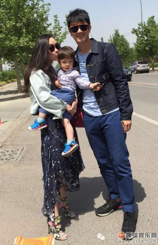 《爸爸回来了》杜江嗯哼变萌神 霍思燕成新一