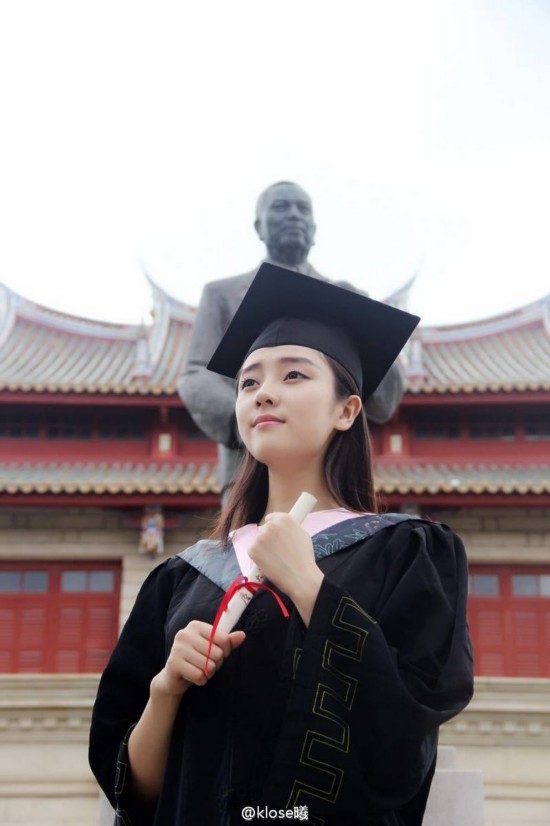 厦大女神颜值爆表 网友后悔没报厦大称其4000