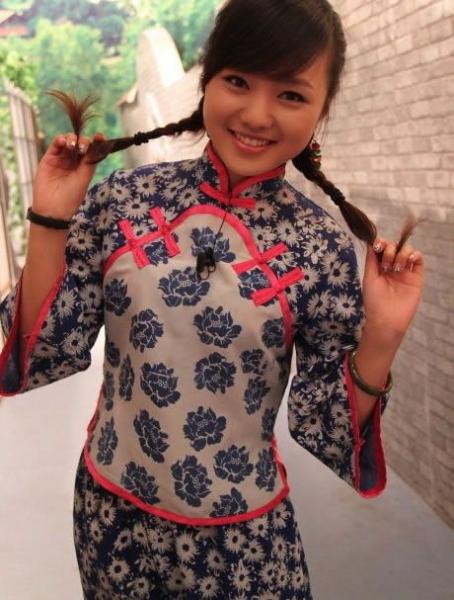 关婷娜穿泳装视频_