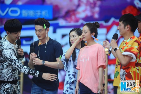 《花千骨》录 快本 霍建华跳舞赵丽颖变表情包