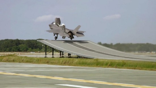 ����:����F-35B���л�Ծ���ʵ��
